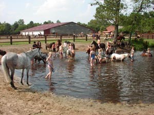 nasser Spaß für Pferd und Reiter